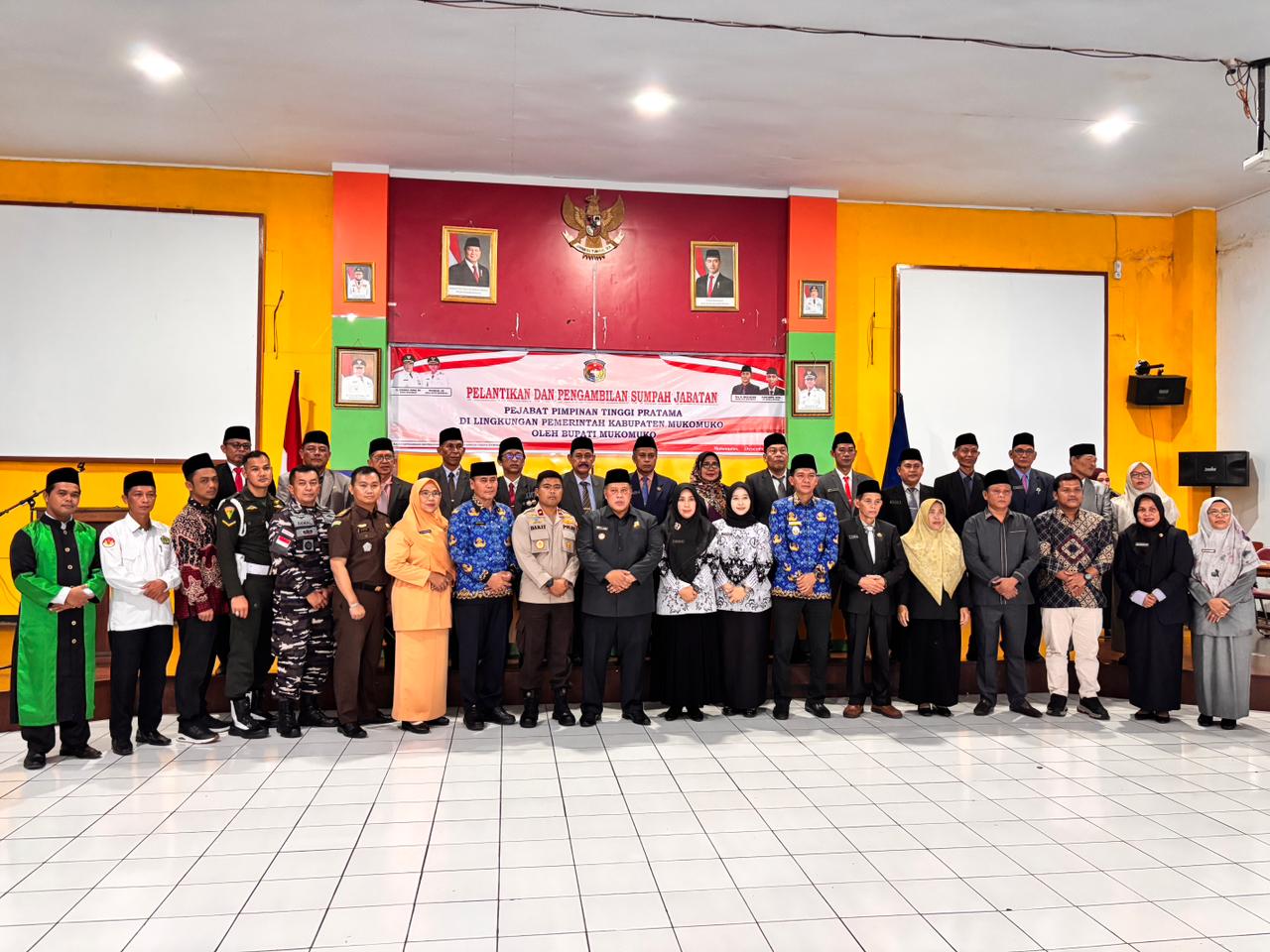 Pelantikan dan Pengambilan Sumpah Jabatan Pejabat Pimpinan Tinggi Pratama di Lingkungan Pemerintah Kota Mukomuko